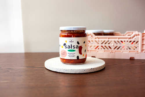 image de la salsa maïs, haricot noir et piment ancho Mi Corazon dans son contenant